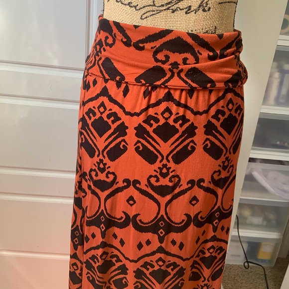 Spandex High Slit Maxi Strapless Dress - Convertible to Maxi Skirt - Picture 5 of 7